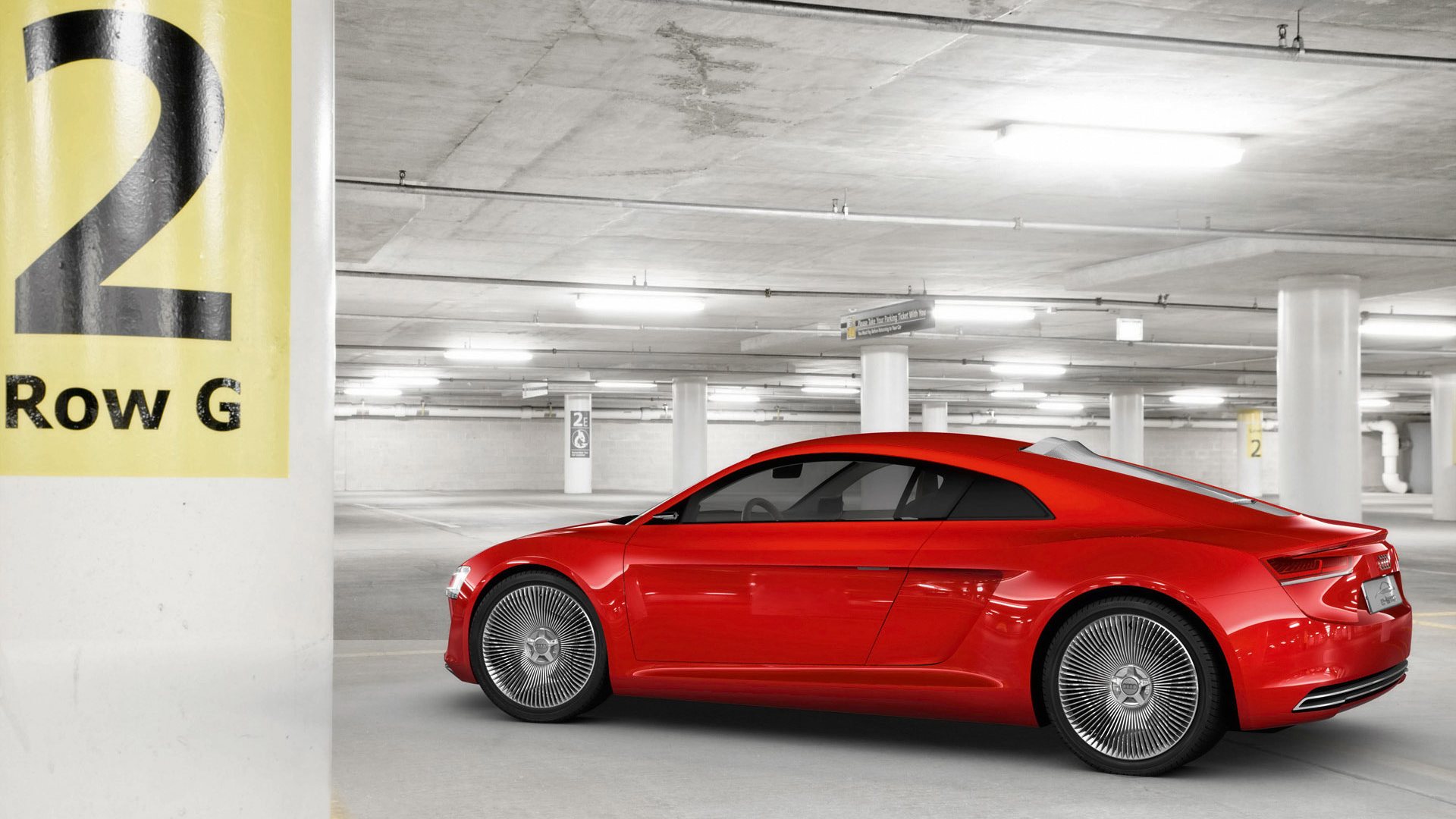 Audi e-tron Concept на пустой парковке
